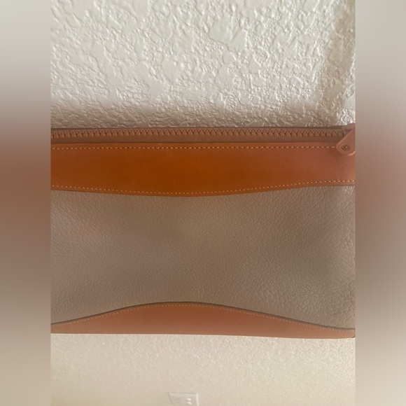 Dooney & Bourke Vintage 80s Shoulder Crossbody Leather Bag - Picture 8 of 13